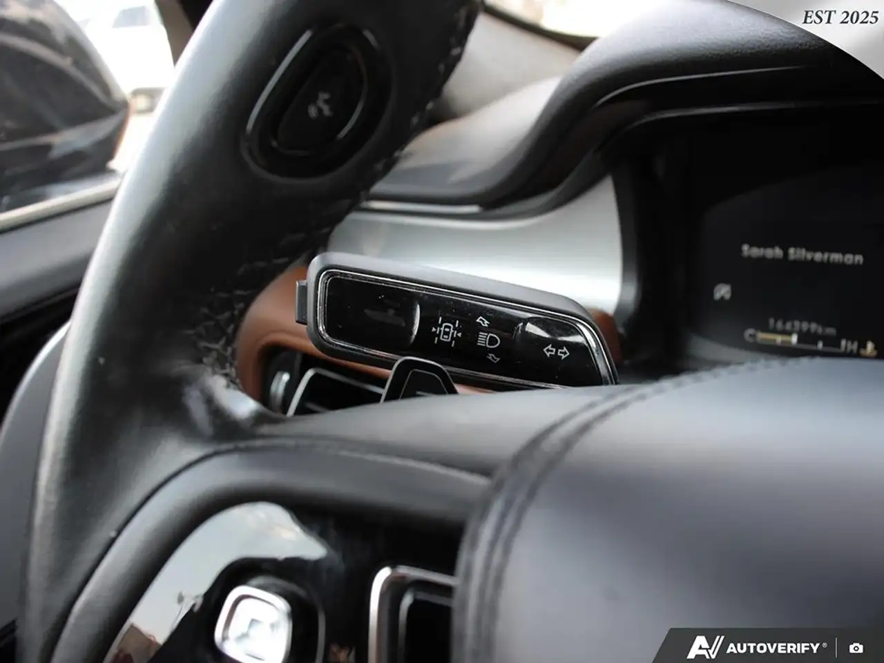Lincoln Aviator снимка Lincoln Aviator