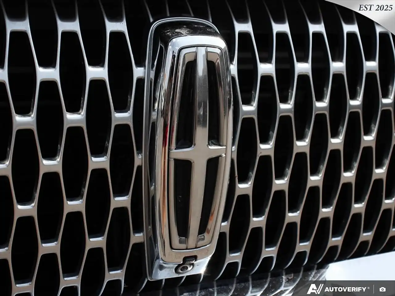 Lincoln Aviator снимка Lincoln Aviator