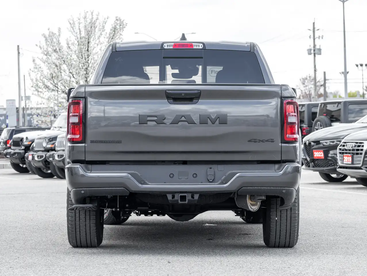 RAM 1500 снимка RAM 1500