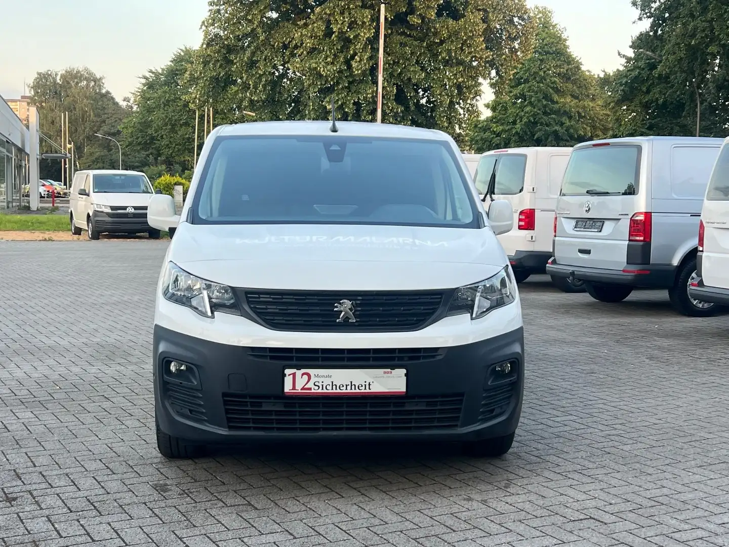 Peugeot Partner PARTNER ASPHALT L2 LANG STANDHZ/KLIMA/AHK/KAMERA Weiß - 2