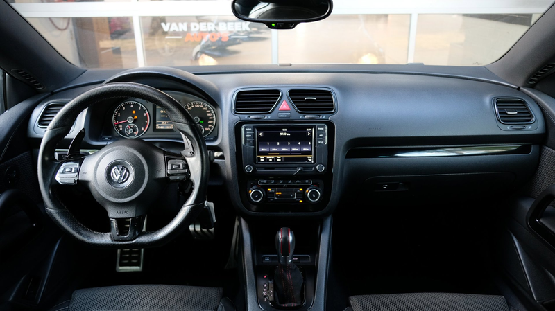 Volkswagen Scirocco 2.0 TSI Highline 211PK DSG CARPLAY — photo 9