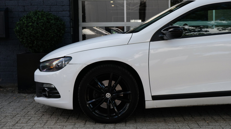 Volkswagen Scirocco 2.0 TSI Highline 211PK DSG CARPLAY — photo 14