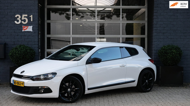 Volkswagen Scirocco 2.0 TSI Highline 211PK DSG CARPLAY