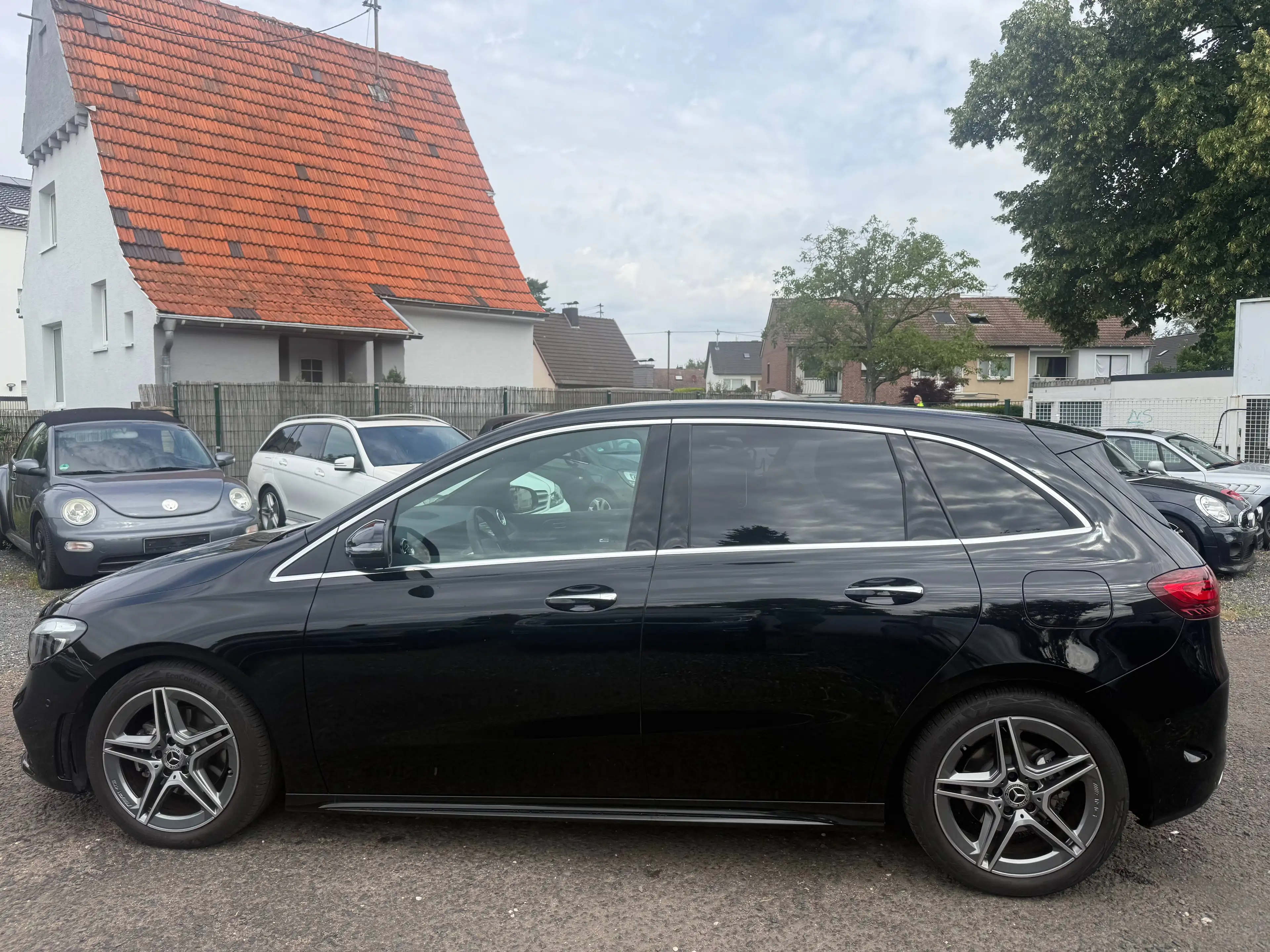 Mercedes-Benz B 200 B 200 AMG Line — photo 8