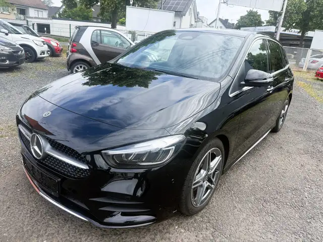 Mercedes-Benz B 200 B 200 AMG Line