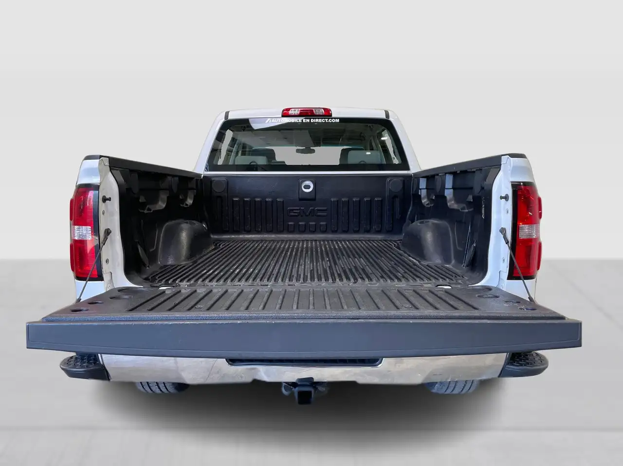GMC Sierra 1500 снимка GMC Sierra 1500