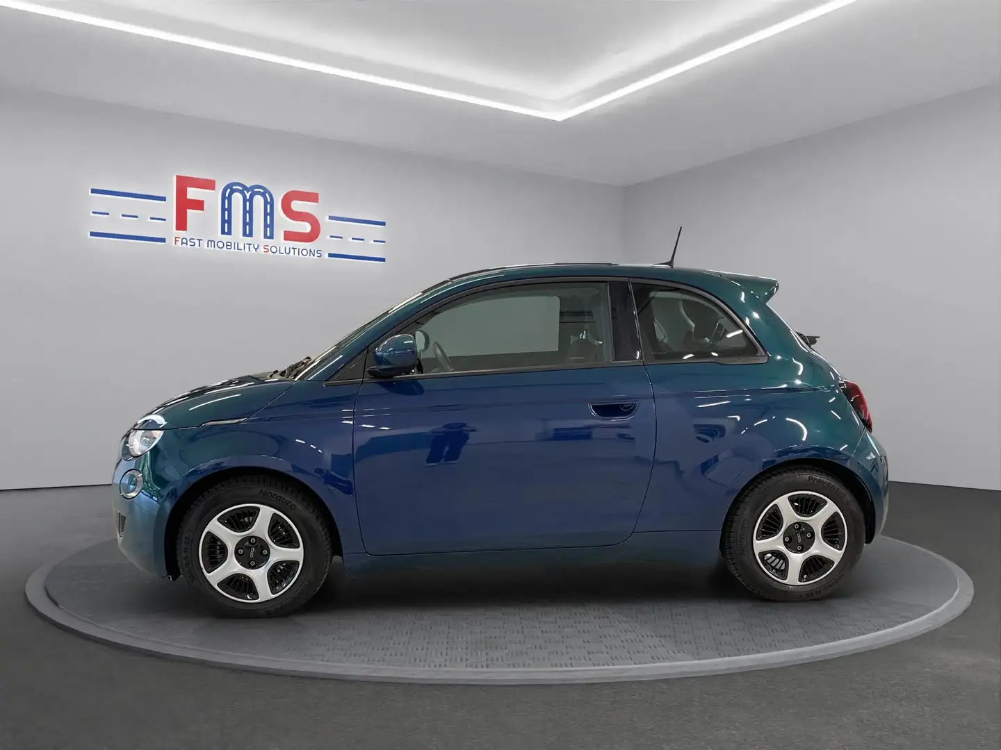Fiat 500e 500e 42 kWh Passion Grau - 2