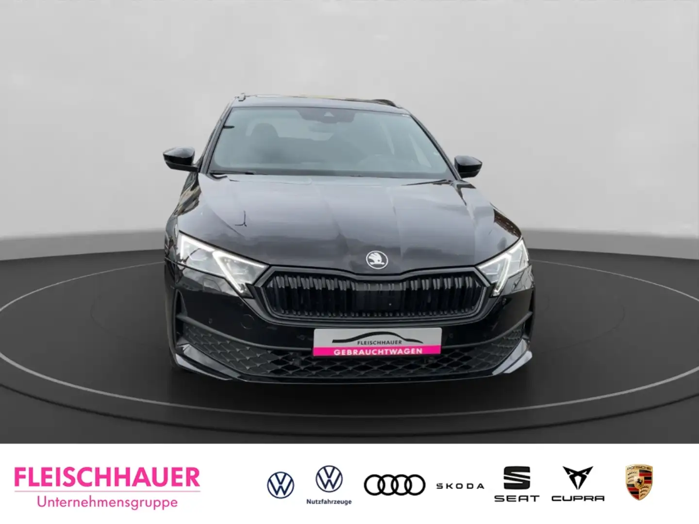 Skoda Octavia Combi 2.0 TDI DSG Sportline HUD El. Panodach Navi Schwarz - 2