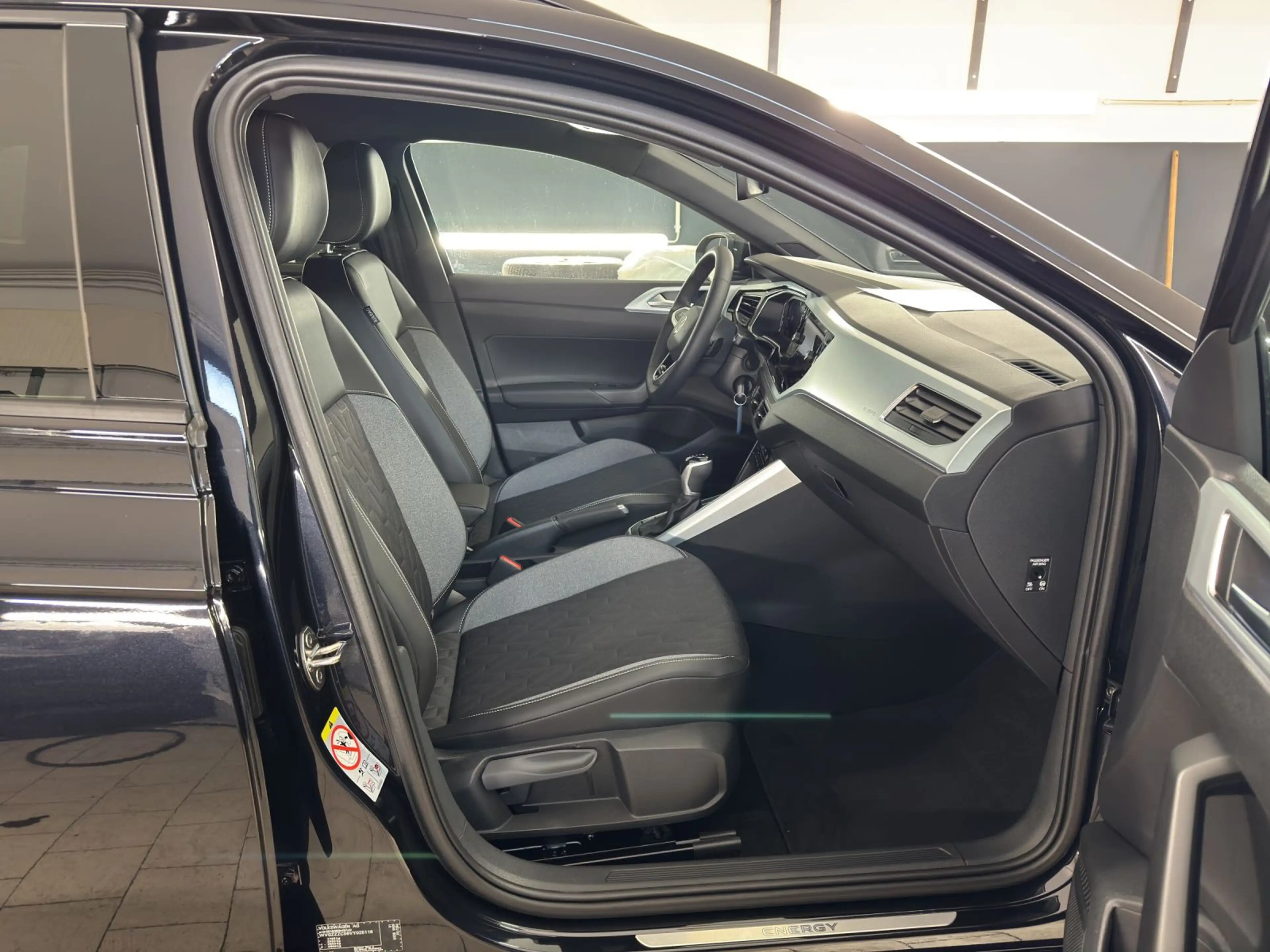 Volkswagen Taigo 1.5 TSI DSG ENERGY LIFE REAR VIEW NAVI SIT — photo 4
