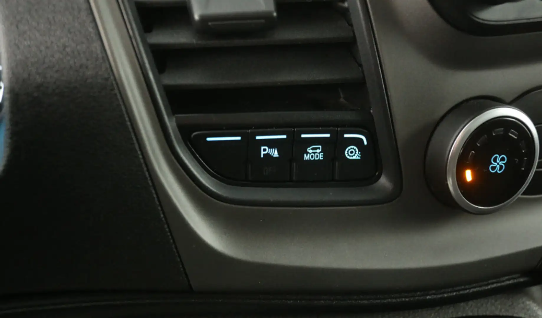 Ford Transit 310 2.0 TDCI L2H3 Tr Wit - 1