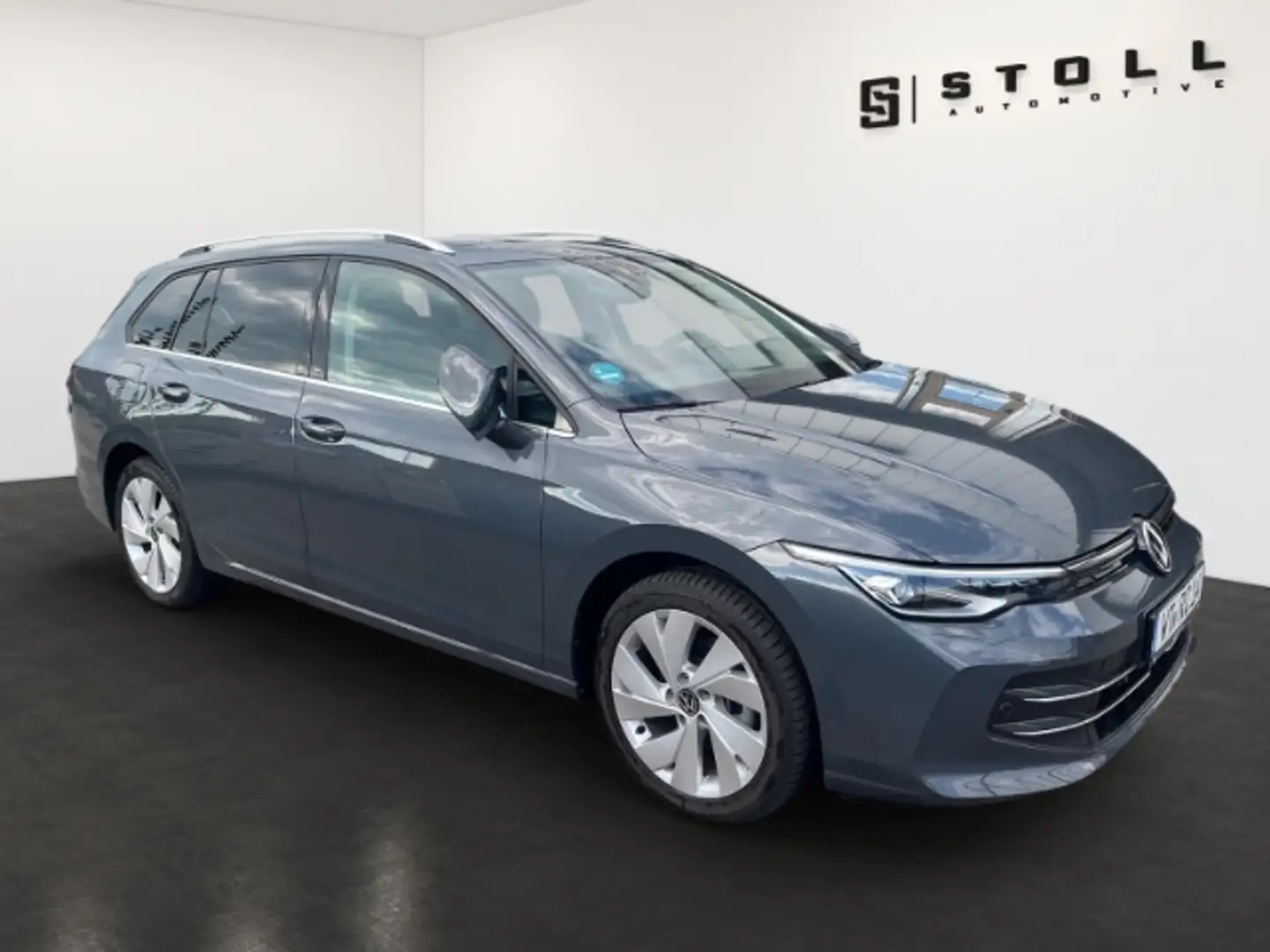 Volkswagen Golf Variant VIII 1.5 eTSI DSG Style Pano+AHK+HeadUp+Navi+++ Grau - 2