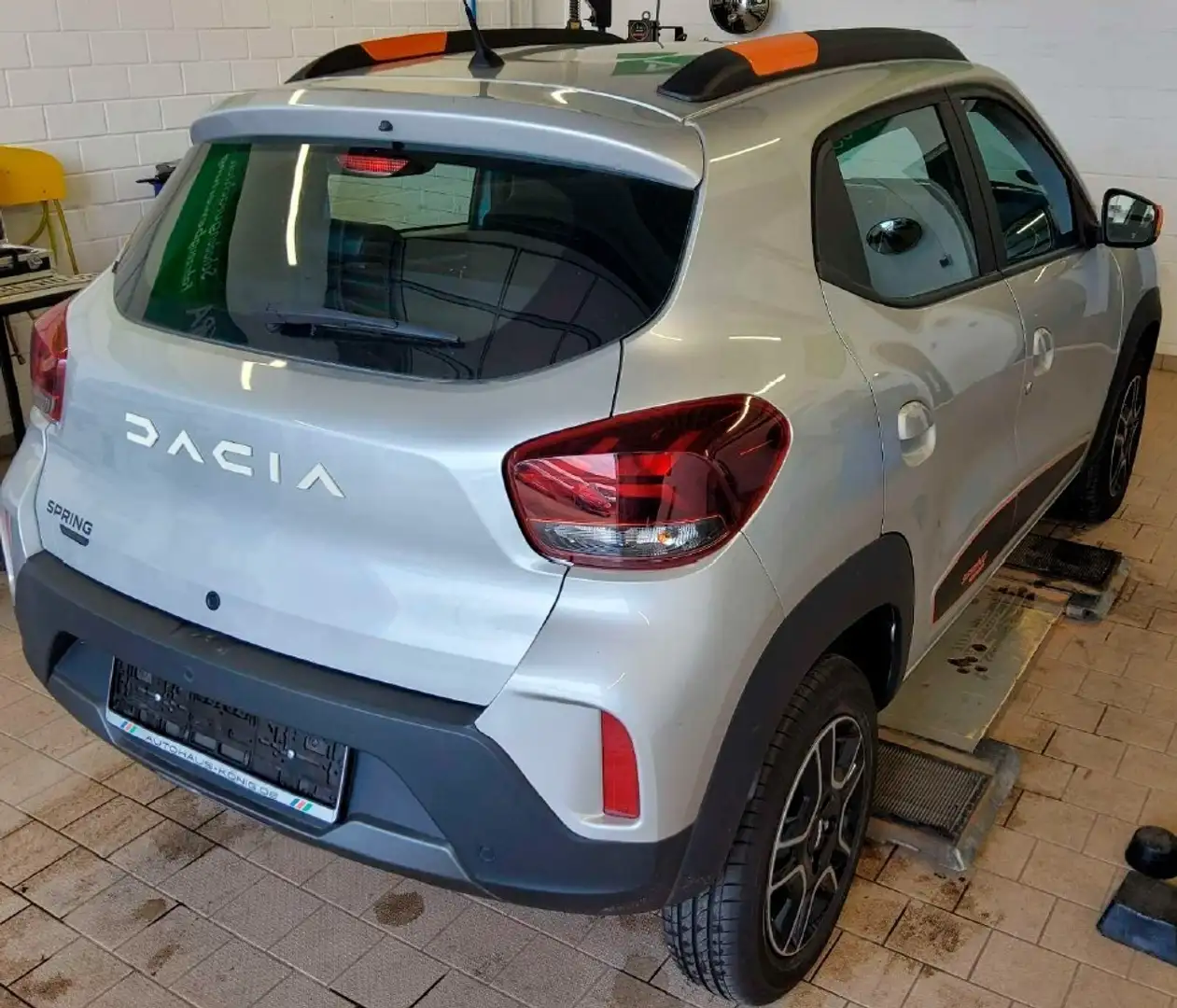 Dacia Spring 45 ExpressionPaket CCS - Navi Argent - 2