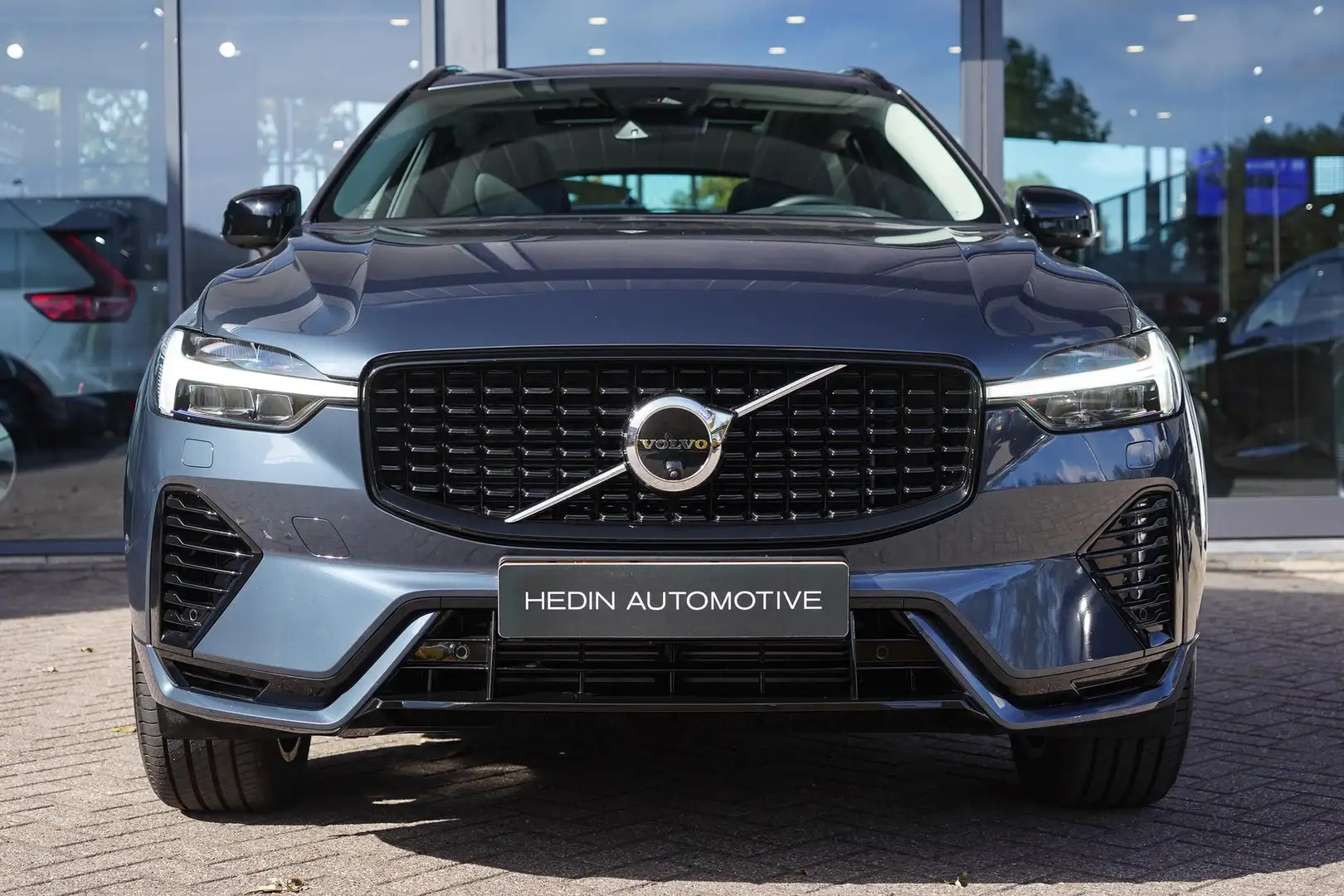 Volvo XC60 2.0 T6 Plug-in hybrid AWD Ultra Dark | 2250 kg Tre Bleu - 2