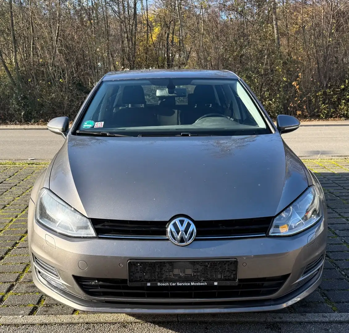 Volkswagen Golf VII1.2 Lim. Trendline BMT/SHZ/Klima 2 Zone Gris - 2