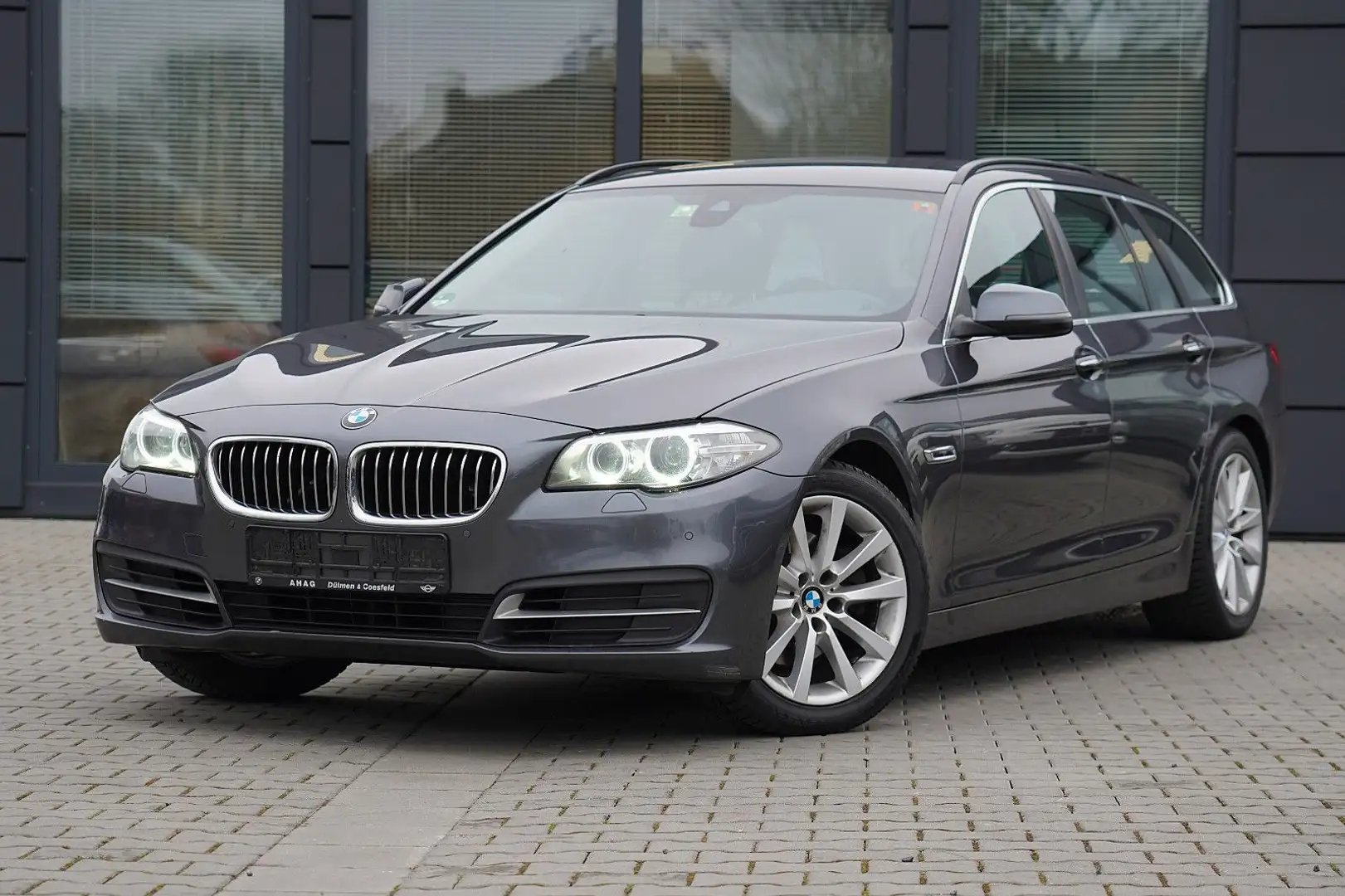 BMW 520 d Touring *Top Ausstattung* Gris - 1