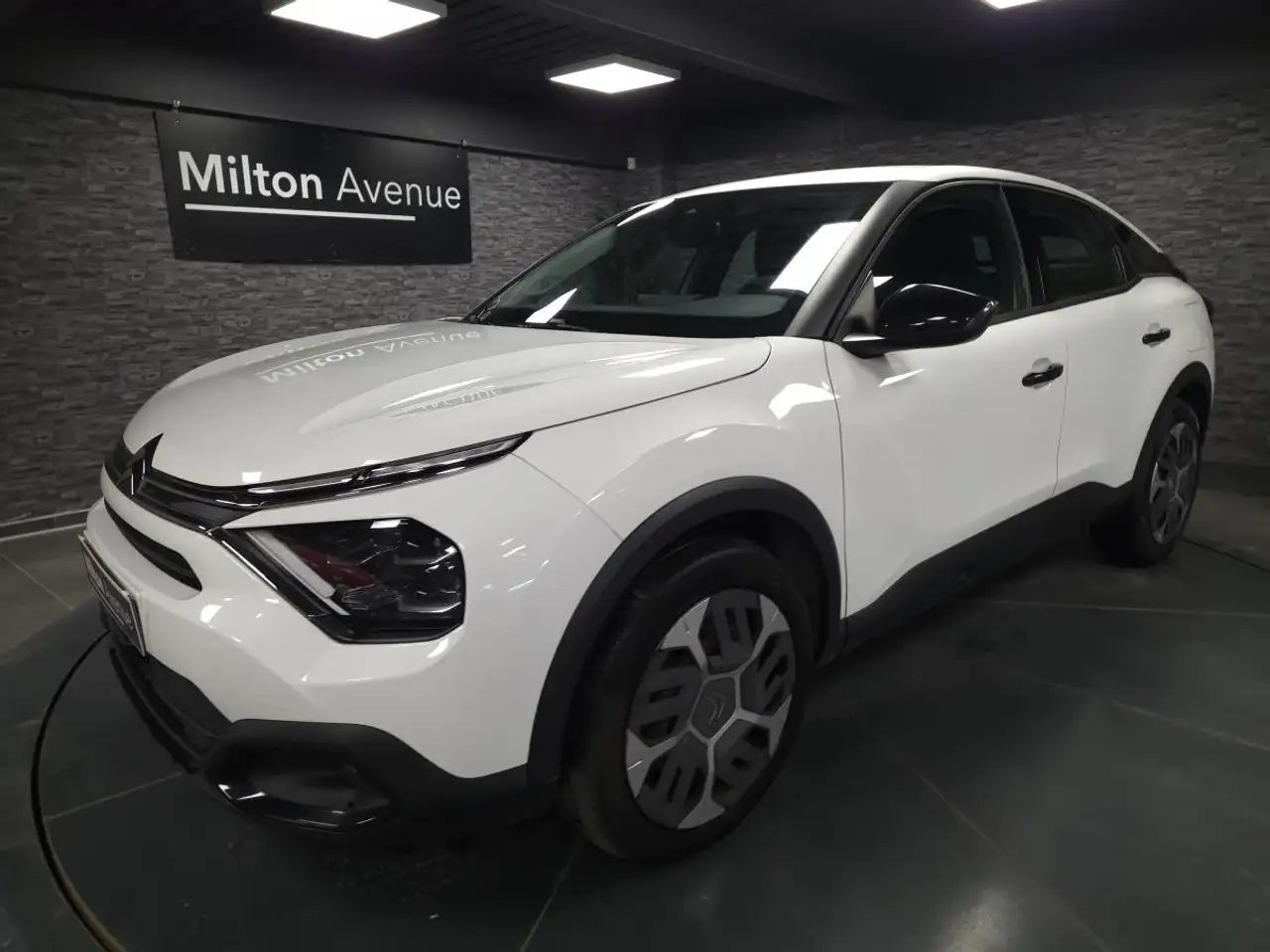 Citroen C4 1.5 BlueHDi 16V - 130 S\\u0026S - BV EAT