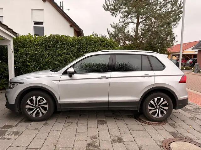 Volkswagen Tiguan Active Matrix LED Navi AppleCarPlay SHZ LHZ AHK