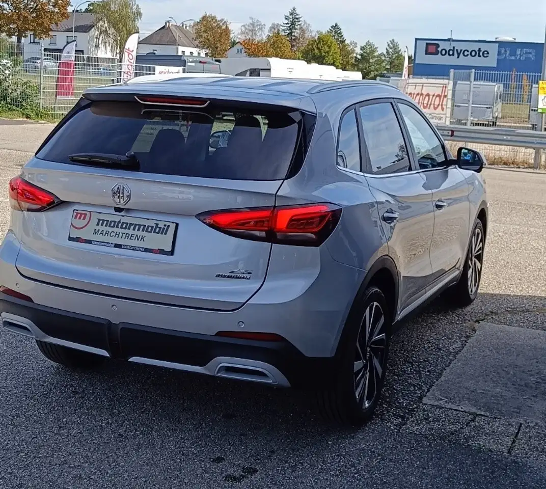 MG ZS