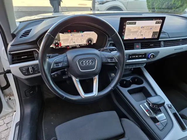 Audi A4 view 10