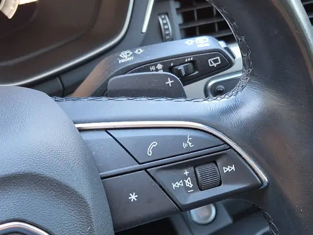 Audi A4 view 12