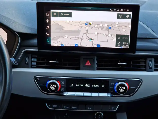 Audi A4 view 14