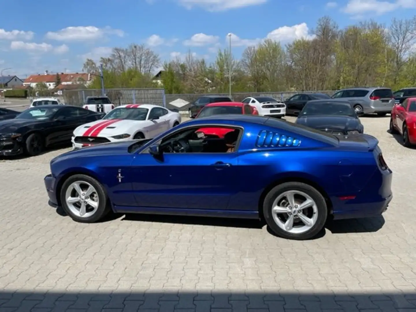 Ford Mustang 2013  V6 Premium mit Pony Paket Lagerwagen Niebieski - 1