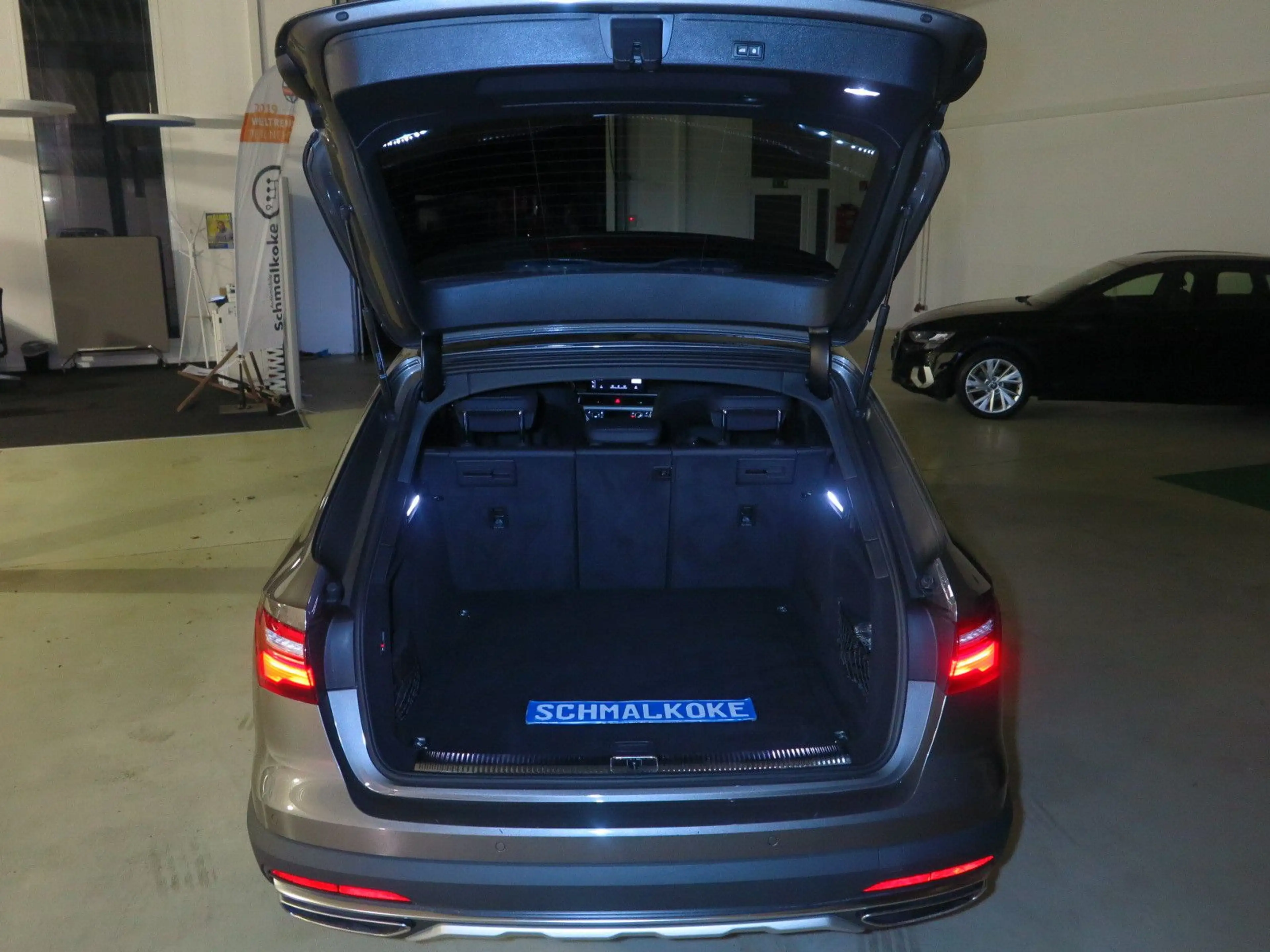 Audi A4 allroad A4 allroad quattro 40 TDI 2.0 S tronic AHK Navi — photo 7