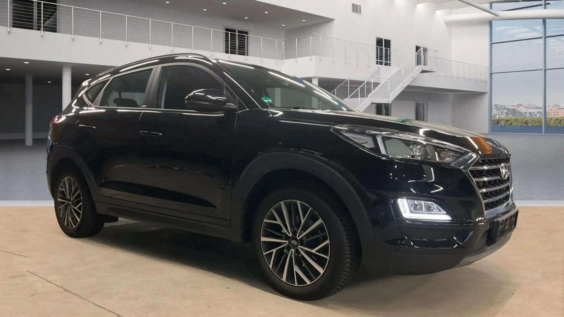 Hyundai TUCSON Advantage 2WD AUTOMATIK NAVI LED KAMERA! Zwart - 2