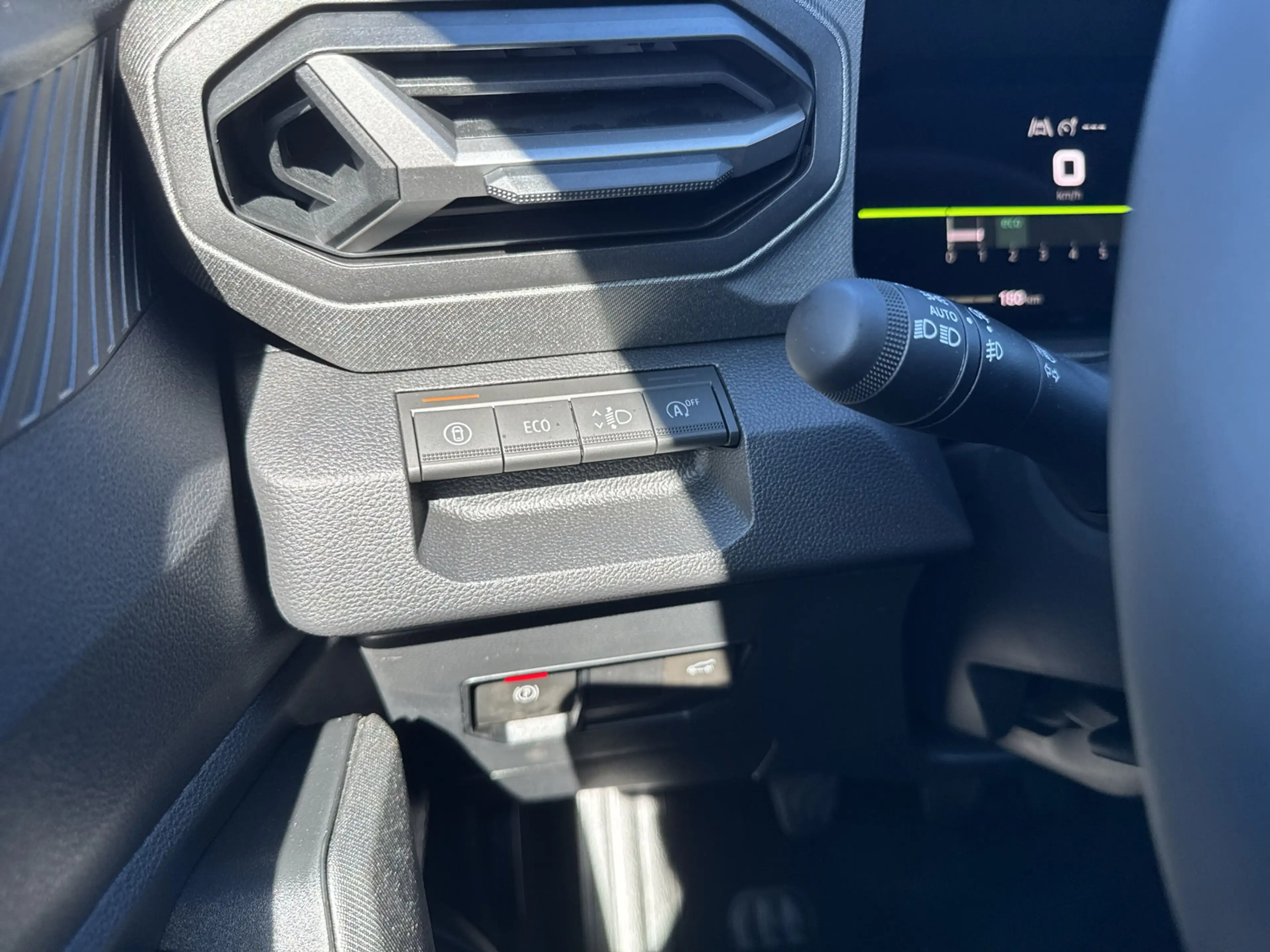 Dacia Bigster TCe 140 Journey Winter- & Citypaket — photo 8