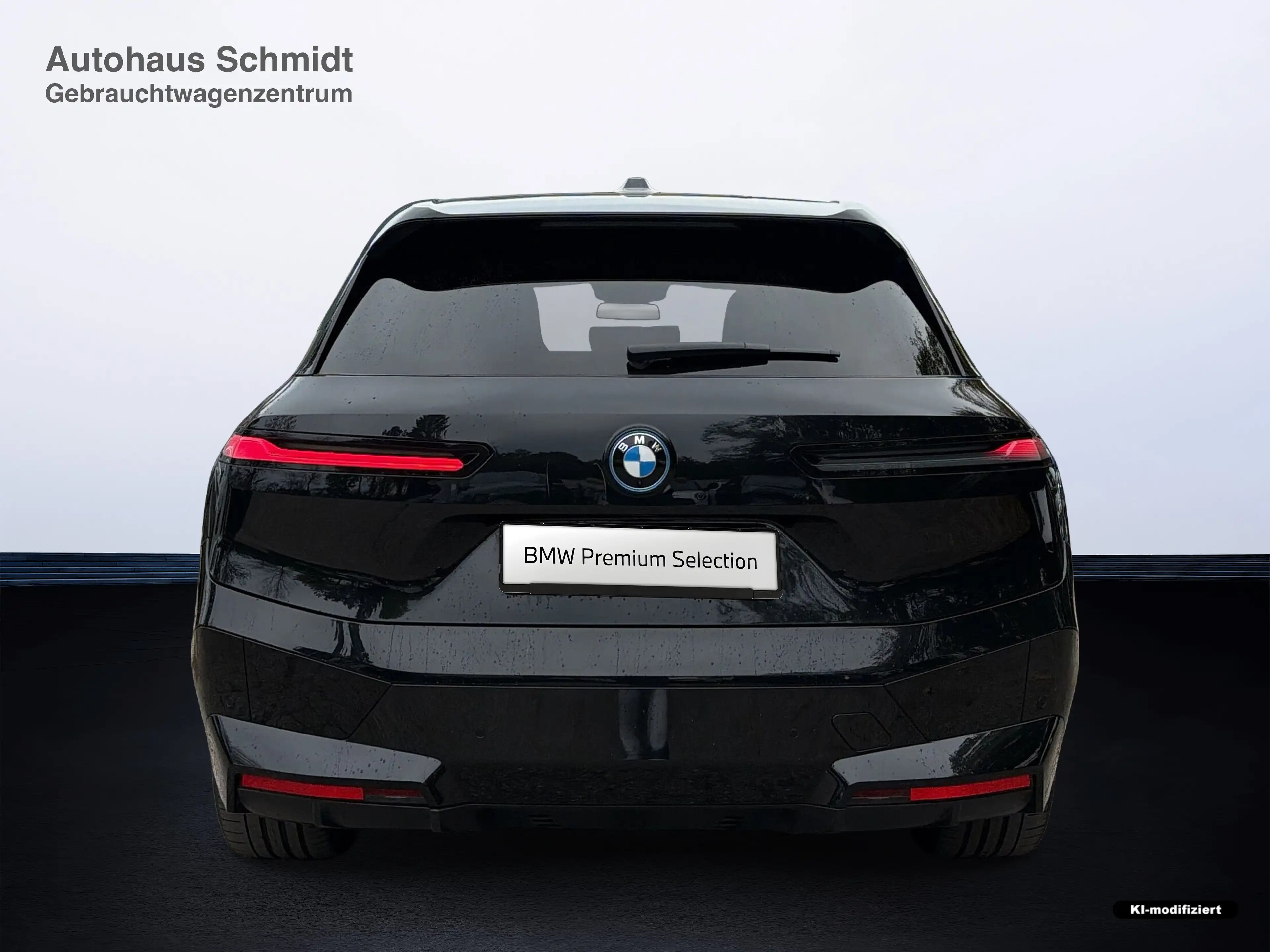 BMW iX xDrive40 — photo 4