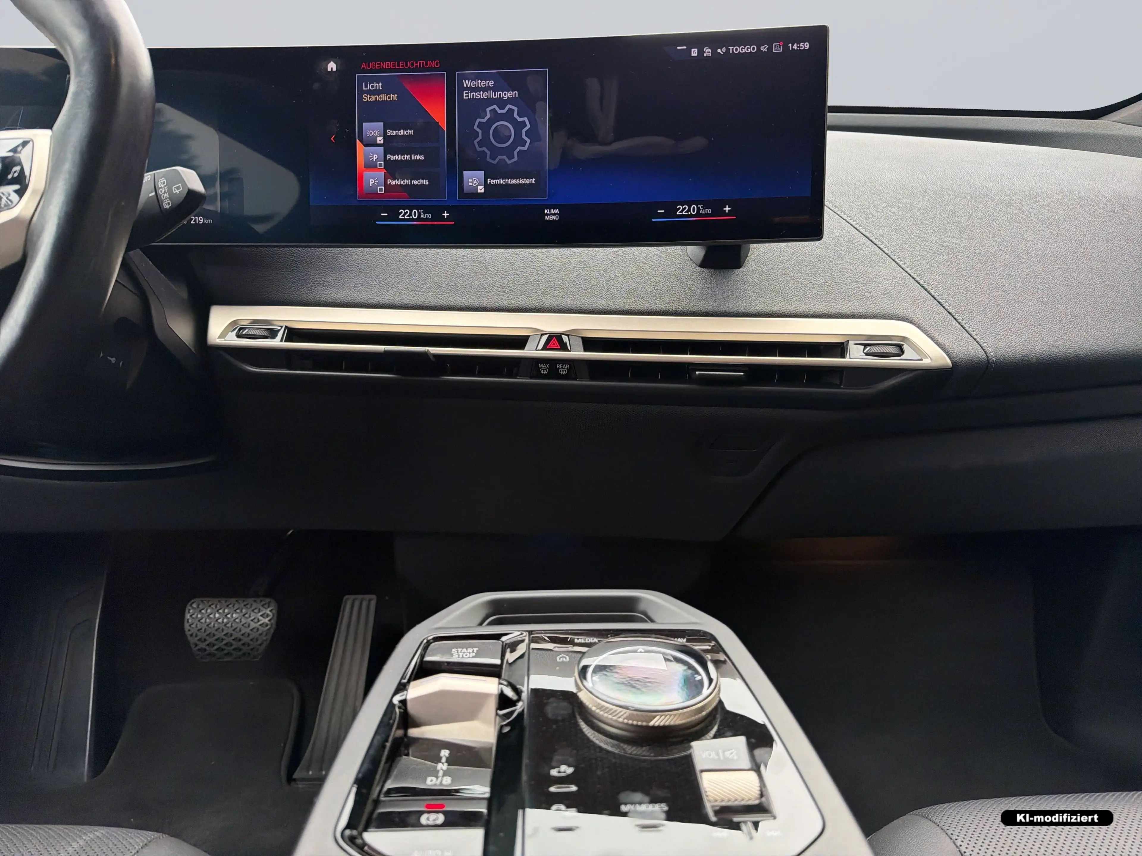 BMW iX xDrive40 — photo 13