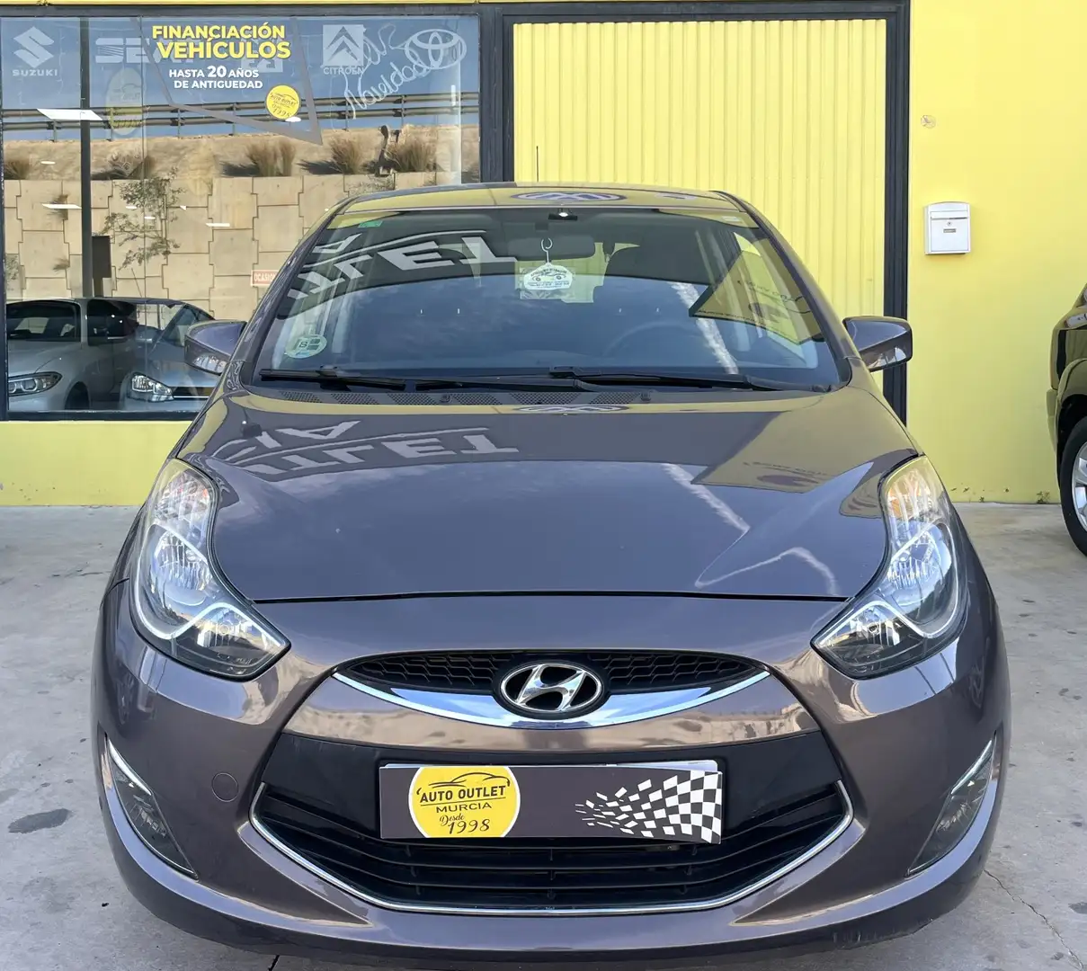 Hyundai iX20 1.4CRDI GLS Comfort Brun - 2