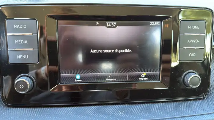 Skoda Fabia II 1.0 MPI 80 Active - Première main — photo 27