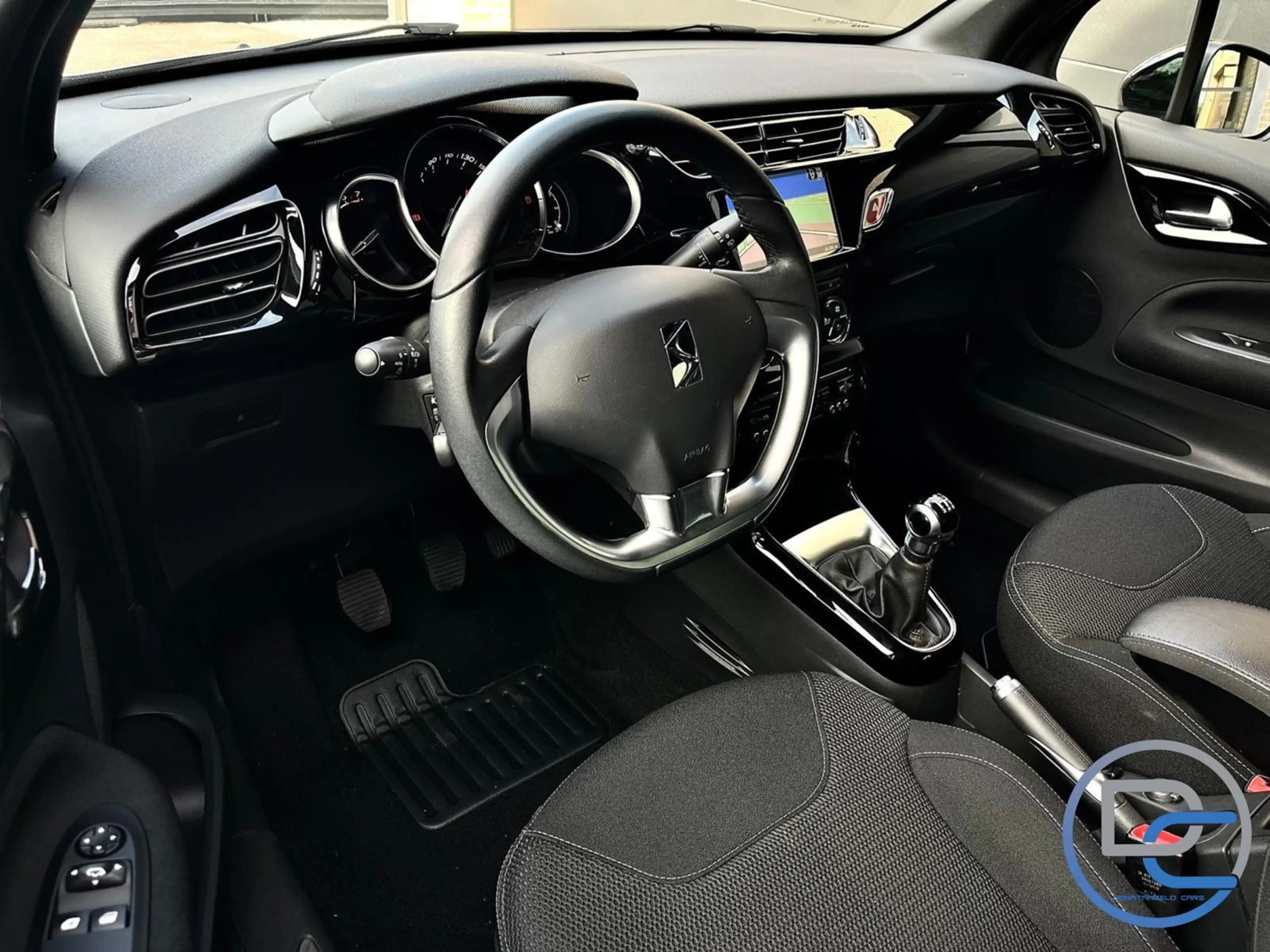 Citroen DS3 DS3 1.2 VTi 82CV !! 1ER MAIN !! 19.000 KM — photo 10