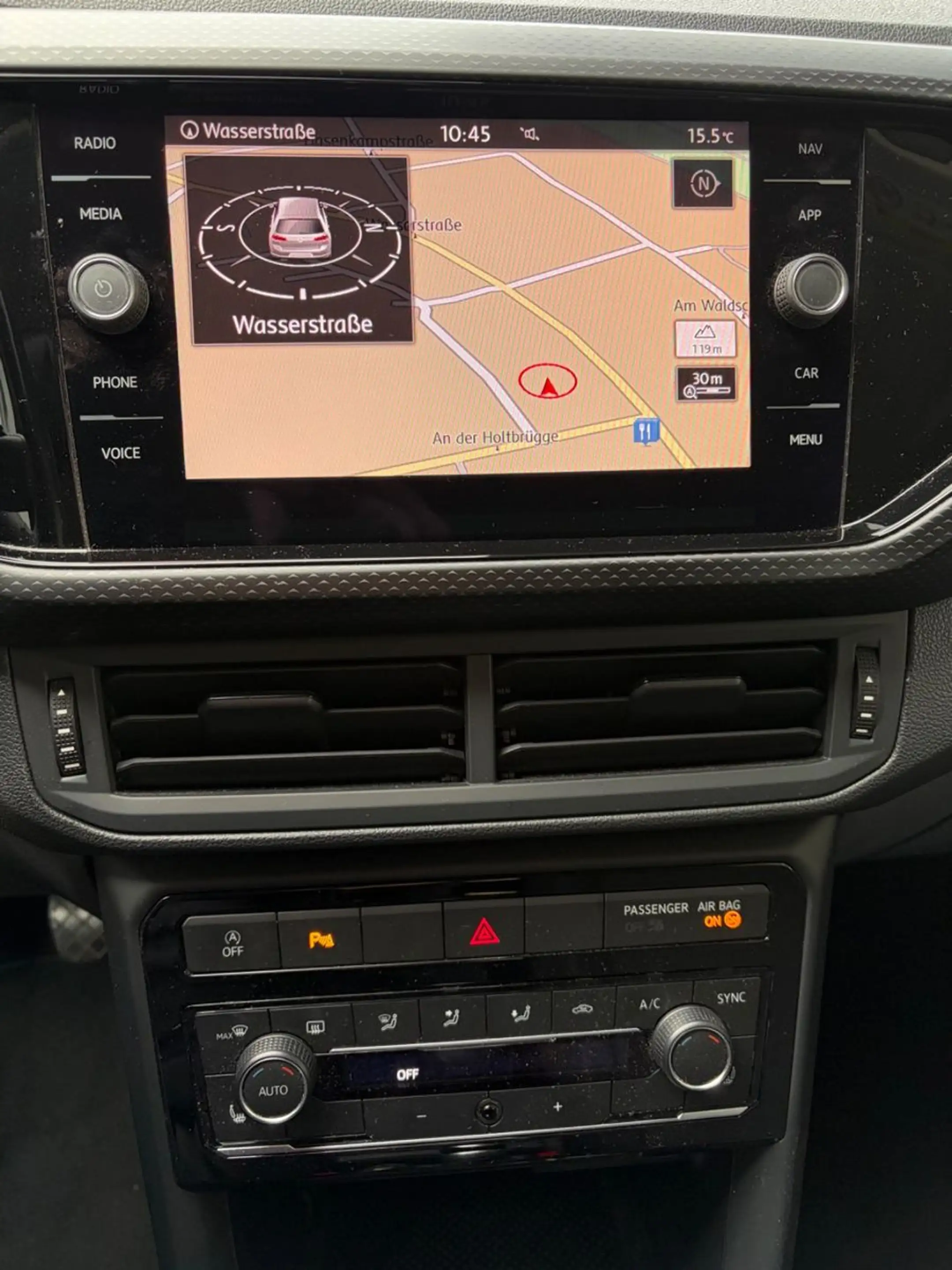 Volkswagen T-Cross +LM Allwetter+CarPlay+PDC+BT+Tempomat — photo 9