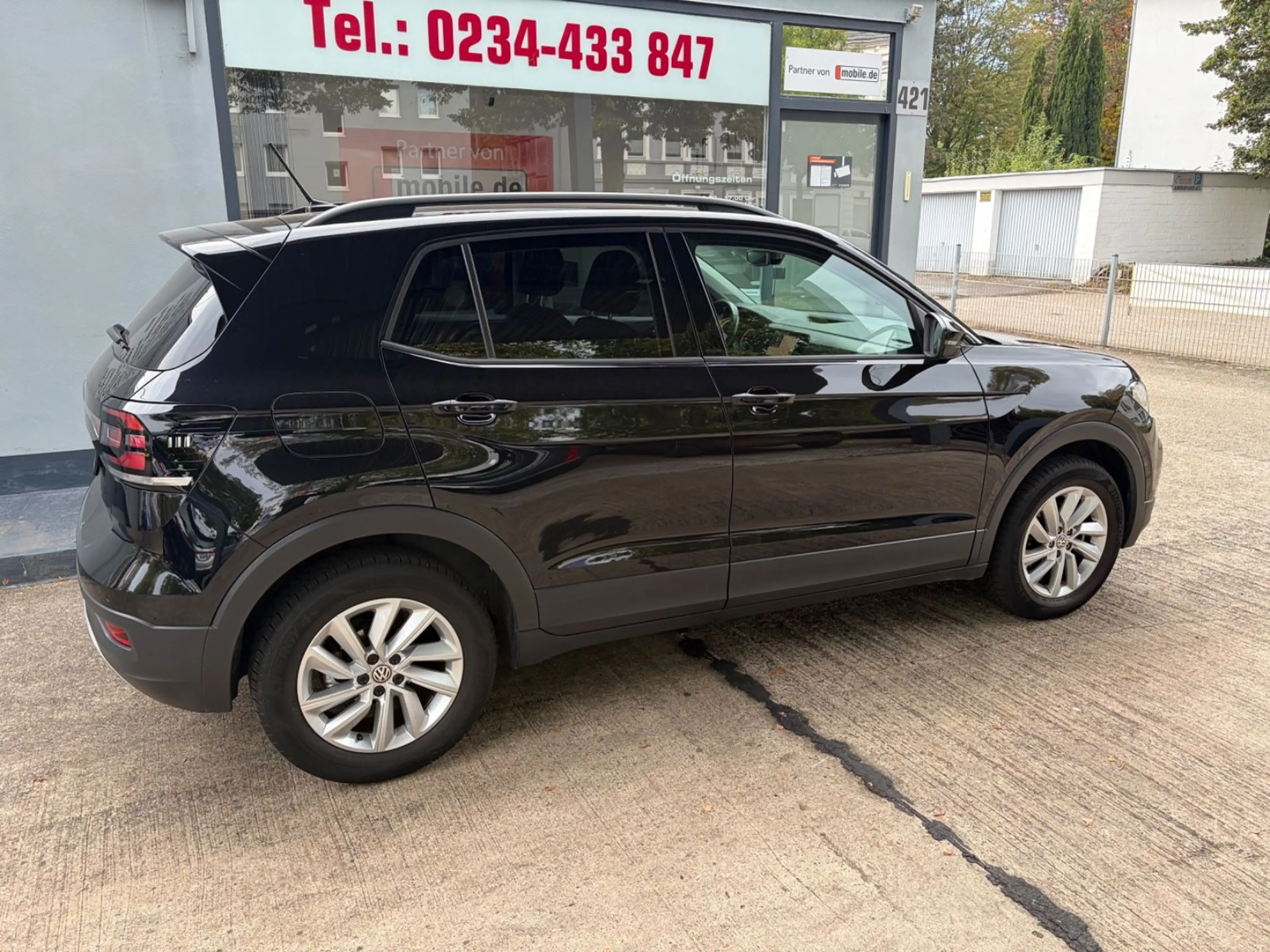 Volkswagen T-Cross +LM Allwetter+CarPlay+PDC+BT+Tempomat — photo 4