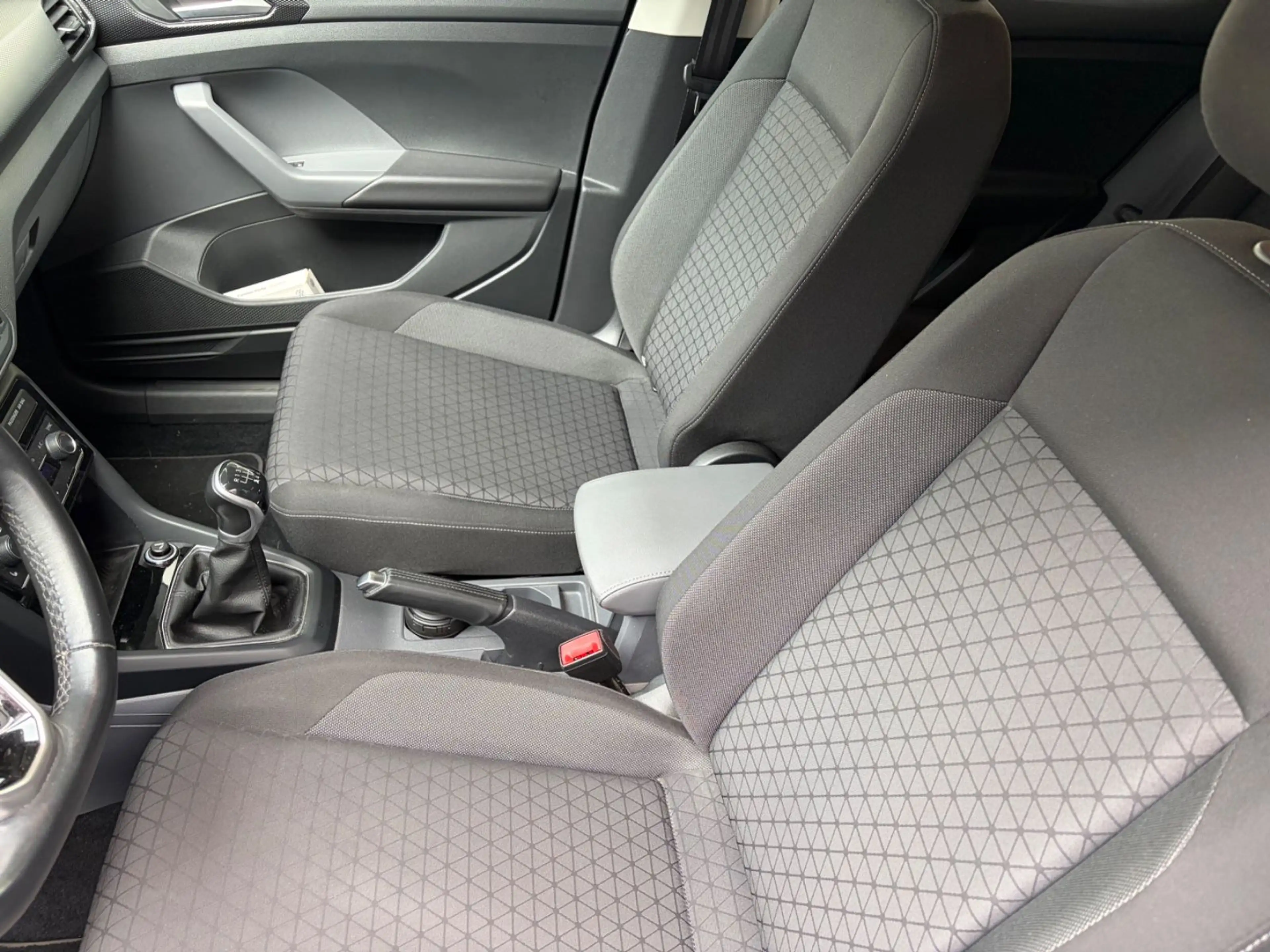 Volkswagen T-Cross +LM Allwetter+CarPlay+PDC+BT+Tempomat — photo 12