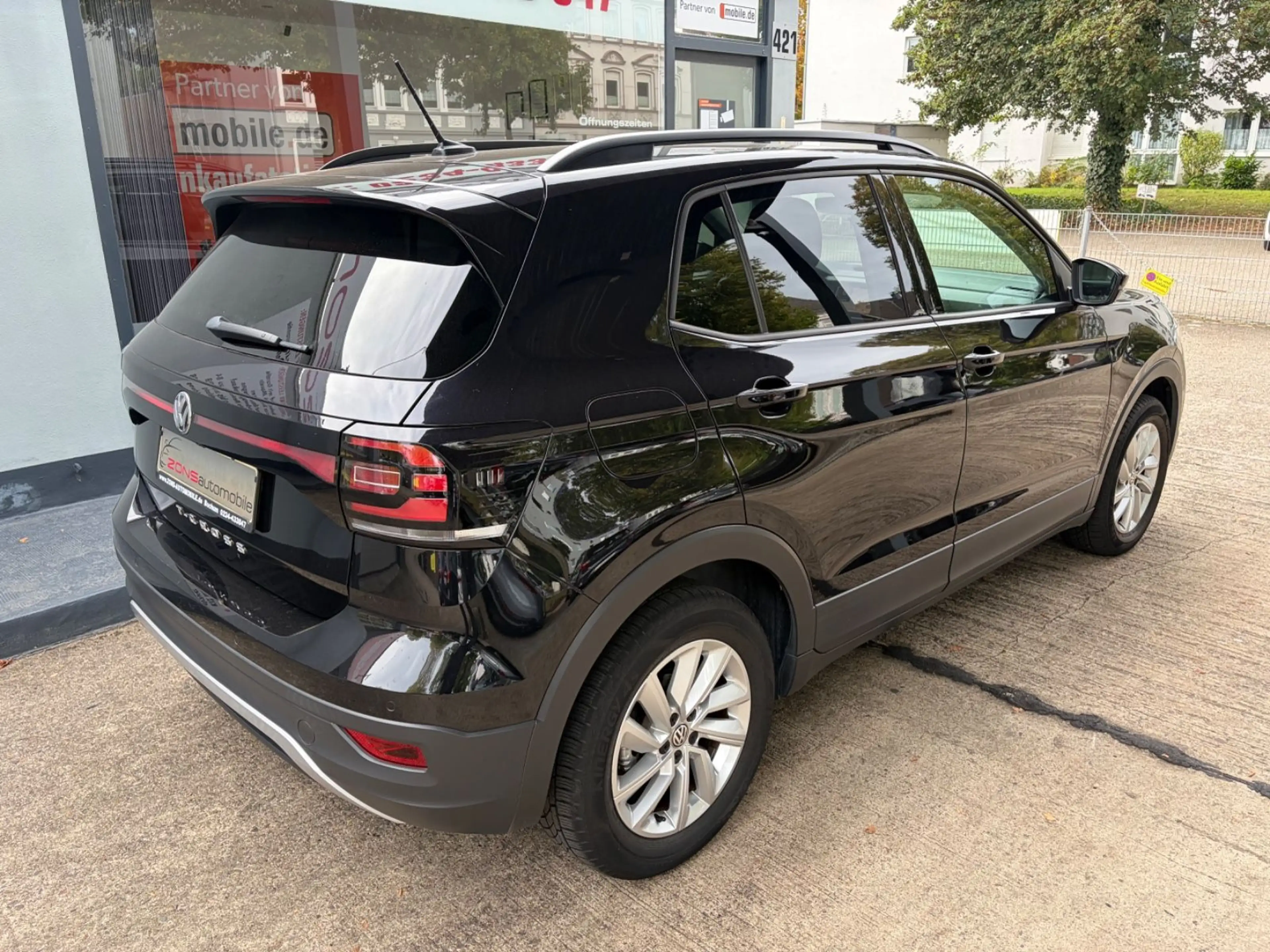 Volkswagen T-Cross +LM Allwetter+CarPlay+PDC+BT+Tempomat — photo 5
