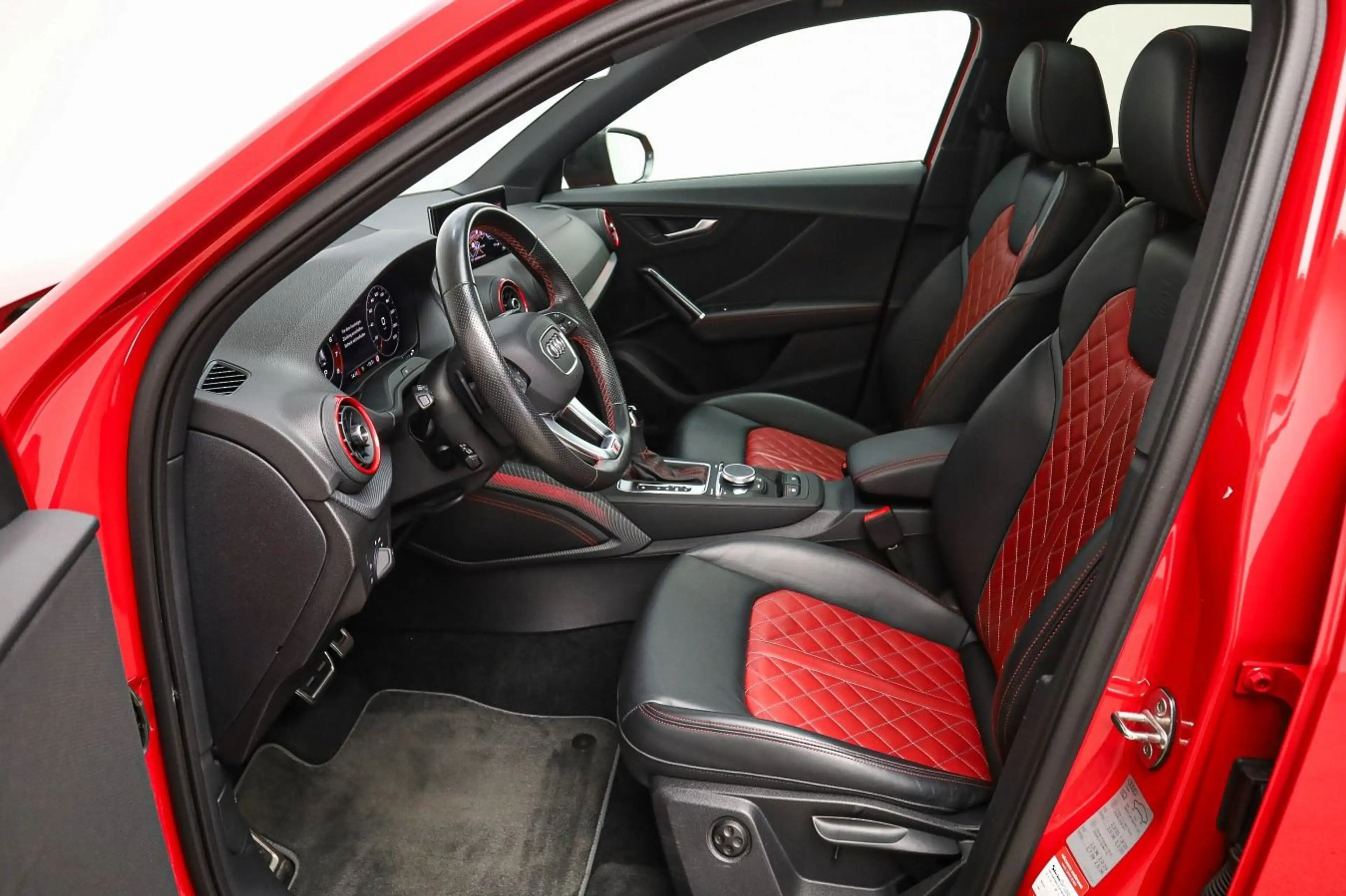 Audi SQ2 AHK, Sound, Pano, Assist, Matrix, Navi — photo 8