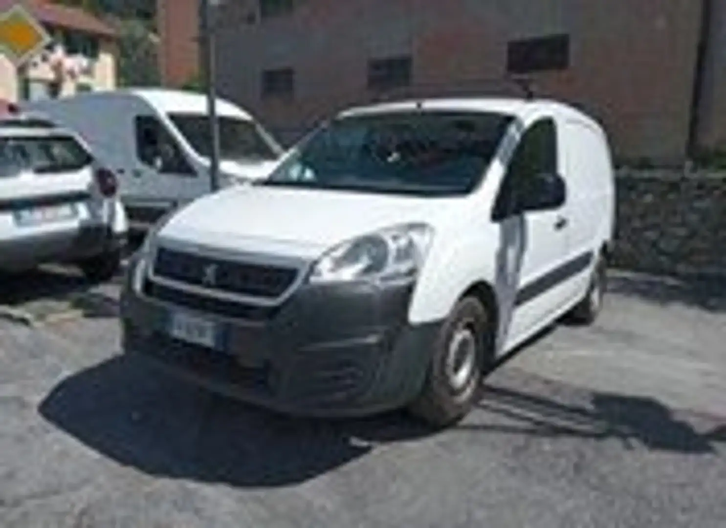 Citroen Berlingo BlueHDi 100 Club Van Bianco - 2