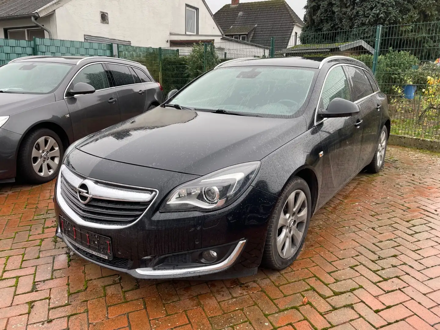 Opel Insignia ST Innovation Bi-Xenon Navi AHK Kamera Zwart - 2