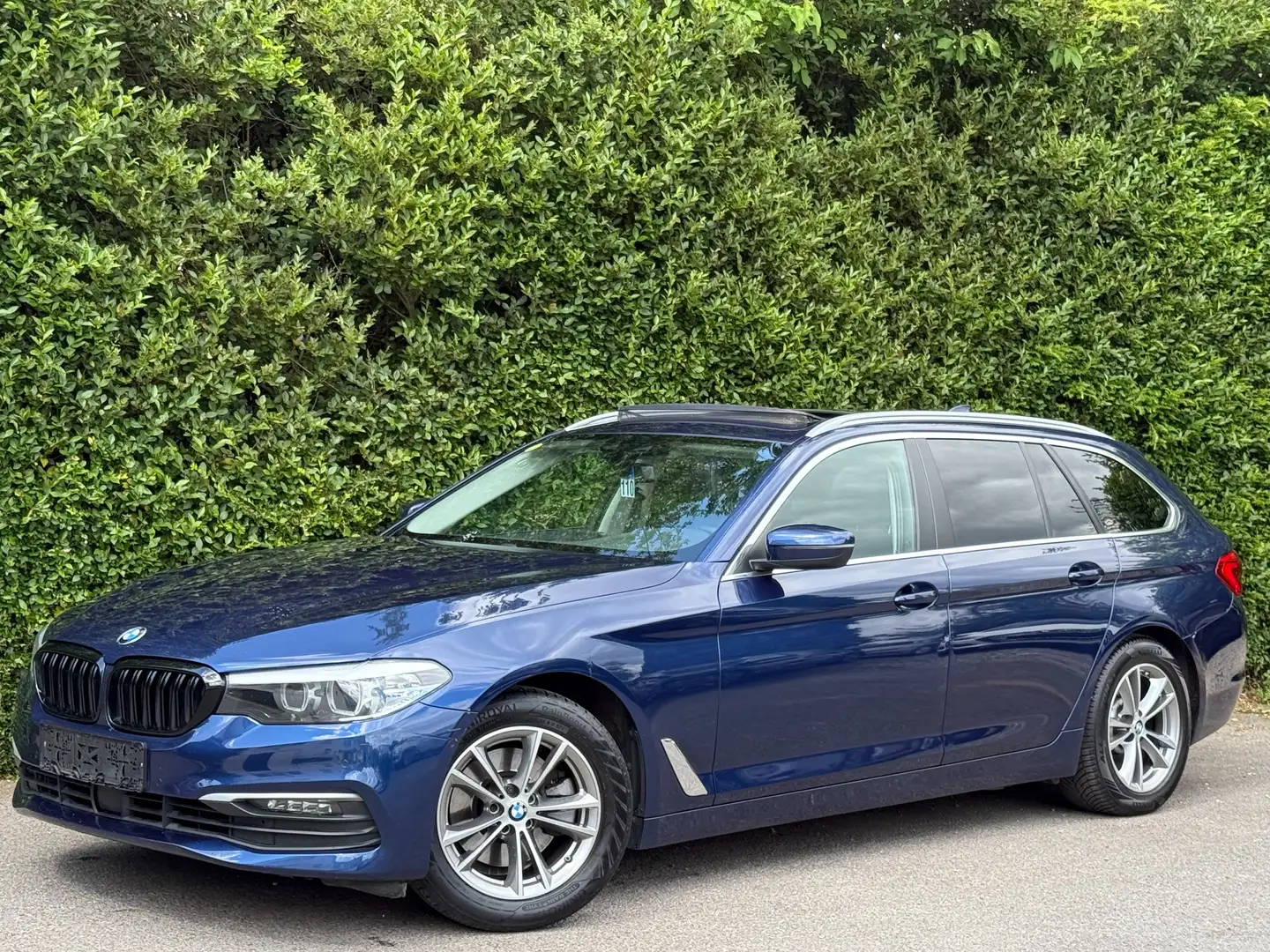 BMW 518 Touring dA+NAVI+TOIT OUVR+CUIR+JANTES+EUR 6D Bleu - 1