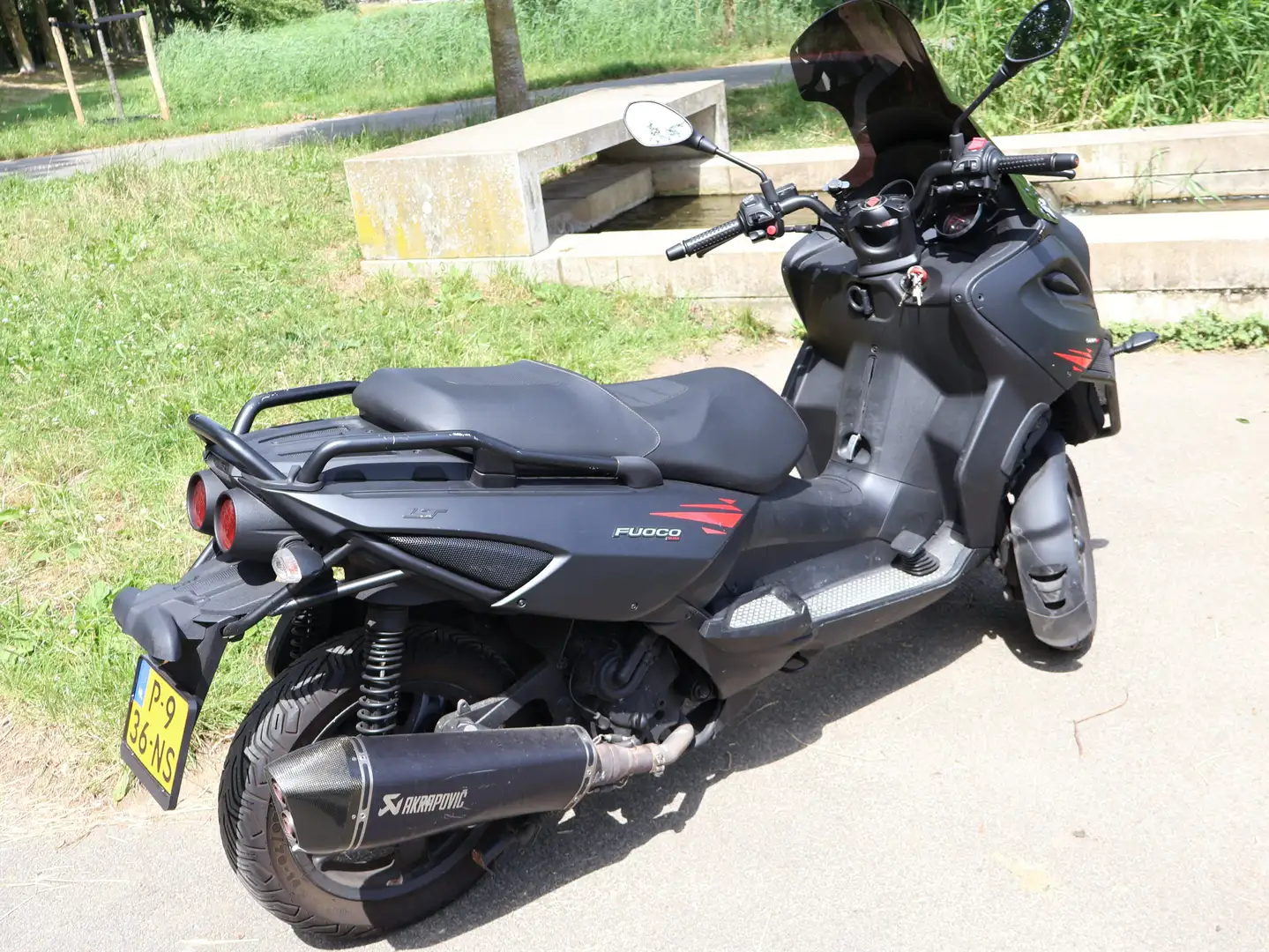Gilera Fuoco 500 Zwart - 2