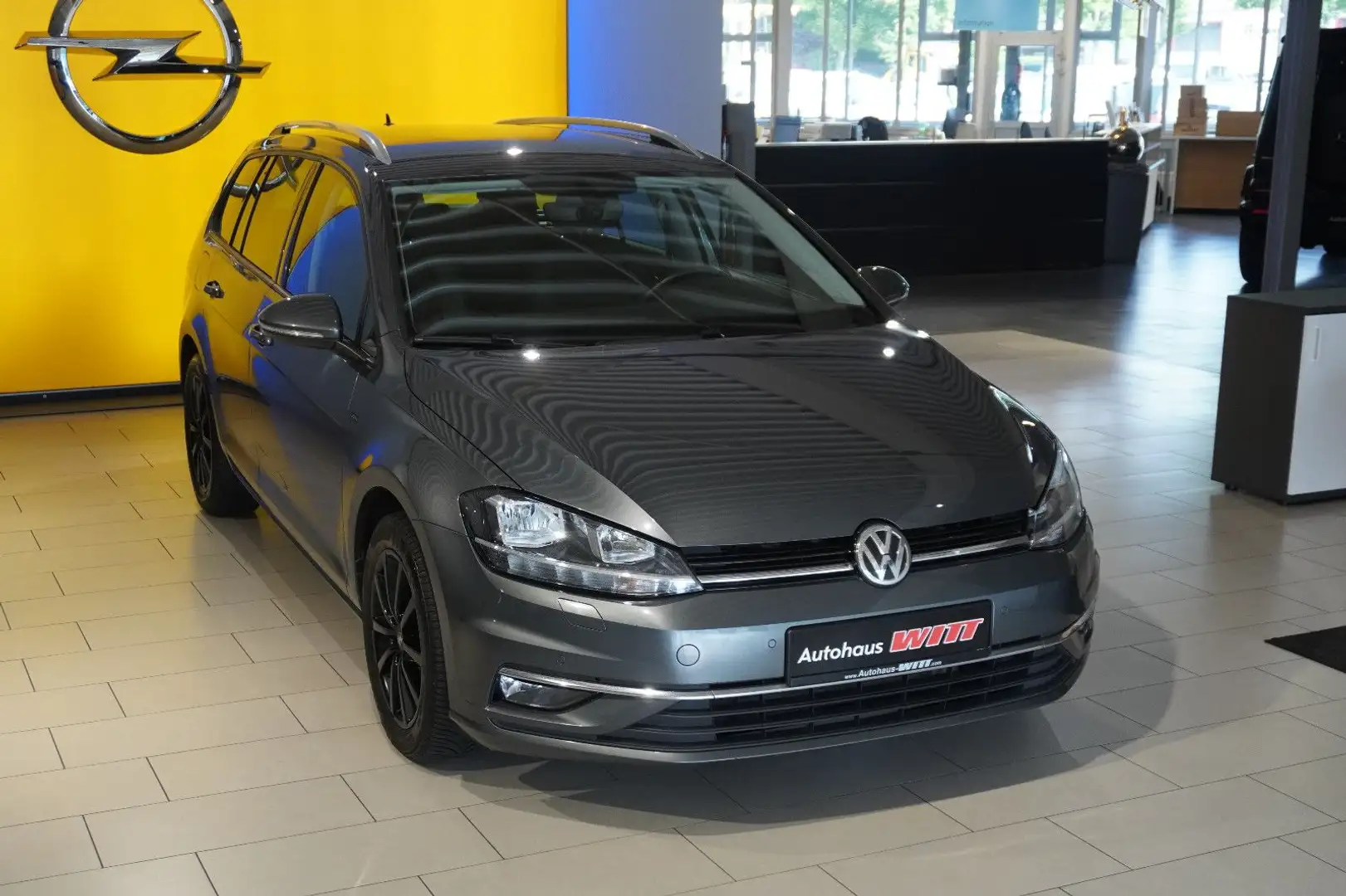Volkswagen Golf VII Variant Join °PDC°Autom°AppConnect° Grijs - 1