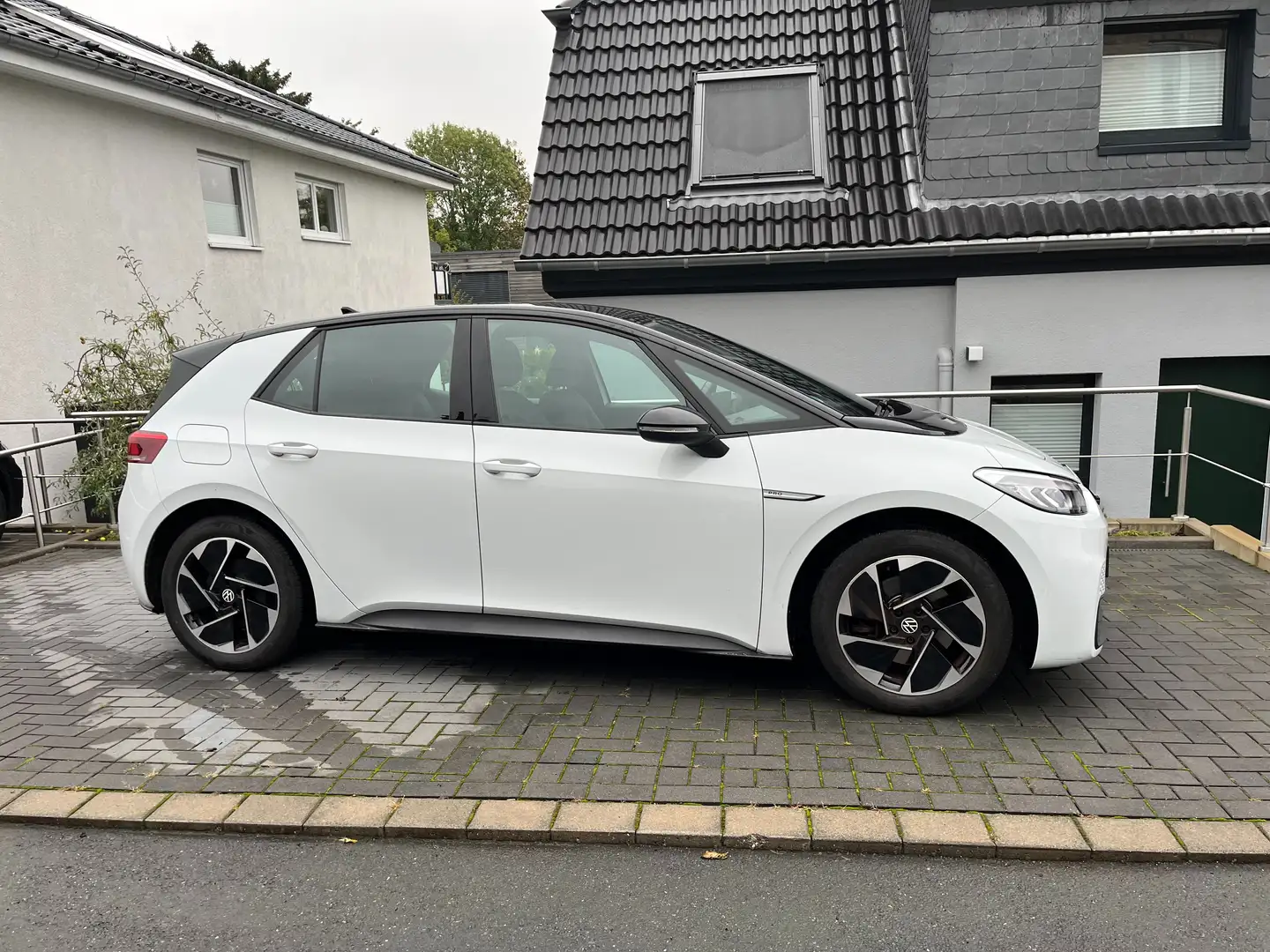 Volkswagen ID.3 Pro Performance 150 kW Life Weiß - 2