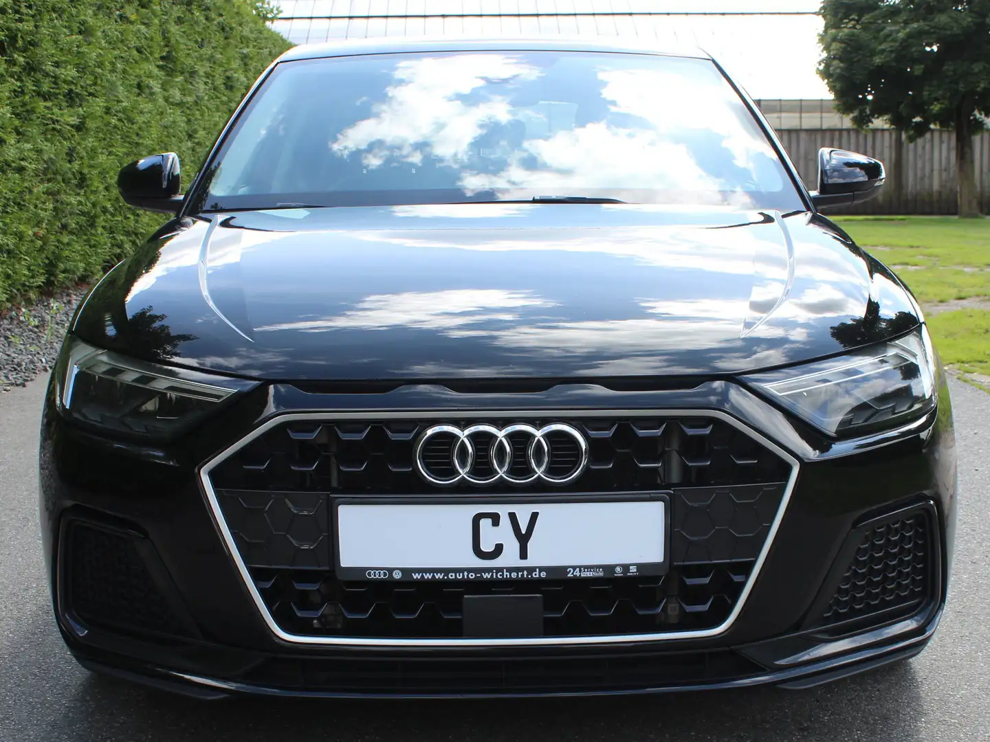 Audi A1 25 TFSI Sportback advanced 1.Hand Scheckheft Audi Zwart - 2
