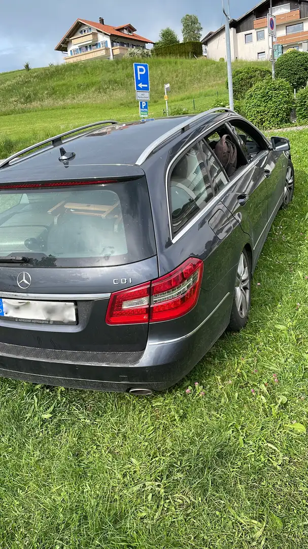 Mercedes-Benz E 300 E-Klasse T-Modell Diesel T CDI DPF BlueEFFICIENCY Gris - 1