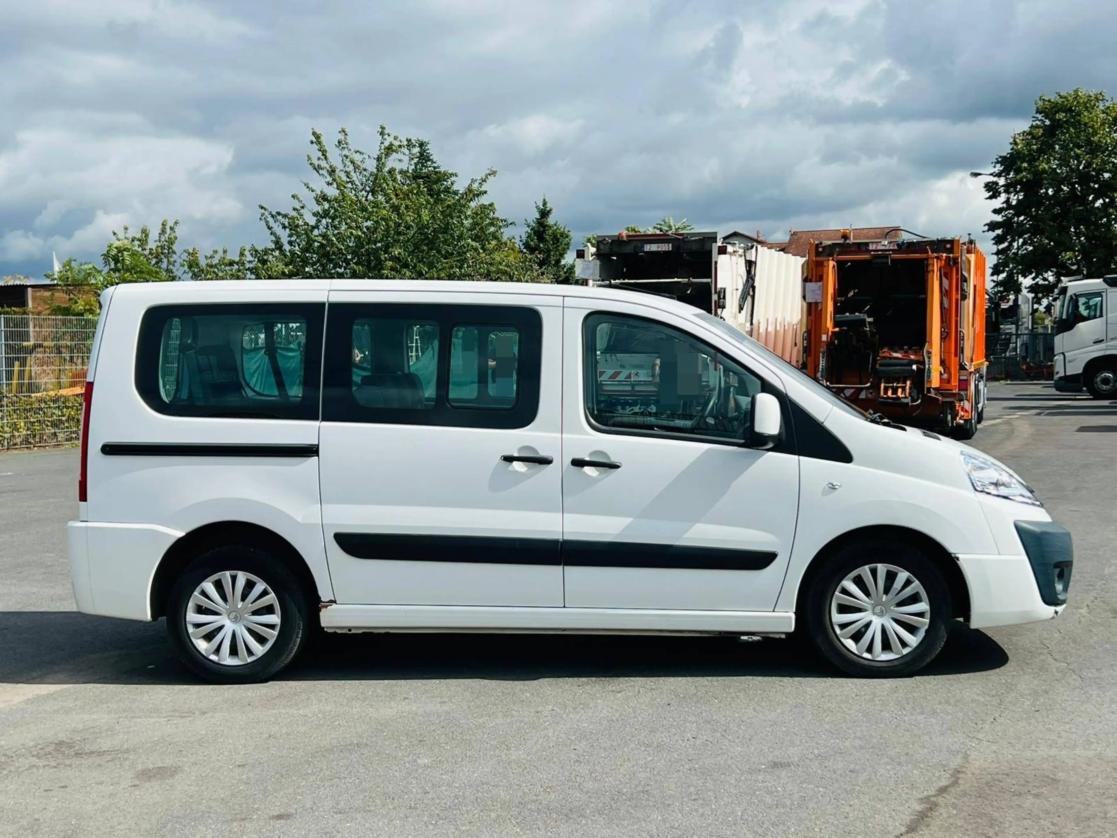 Citroen Jumpy Jumpy HDi 125 FAP Multispace *8Sitze/AHK/Klima — photo 8