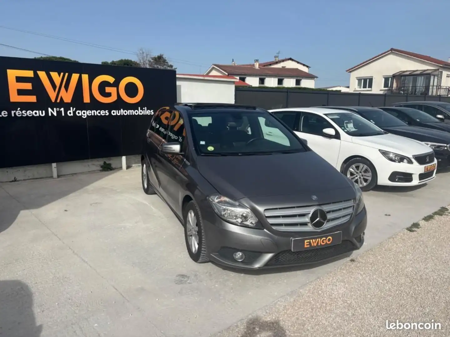 Mercedes-Benz B 180 Mercedes 1.5 180 CDI 110 ch BUSINESS Toit ouvrant Šedá - 1