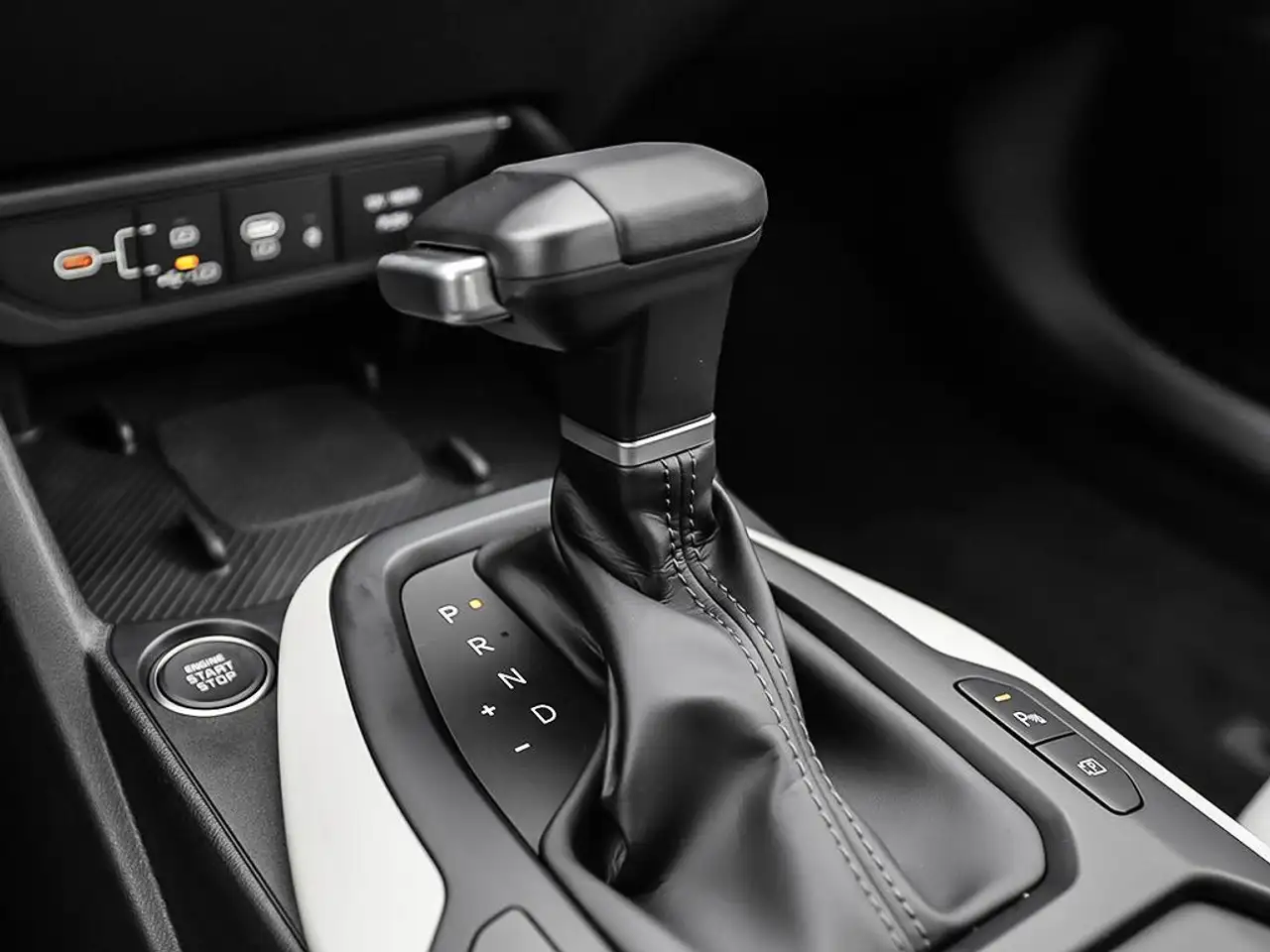 Kia K4 снимка Kia K4